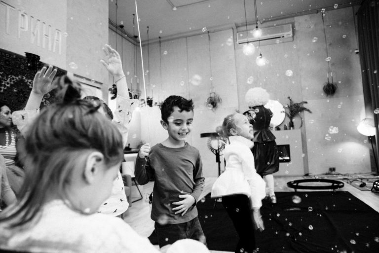 детский день рождения в лофте шоу мыльных пузырей
